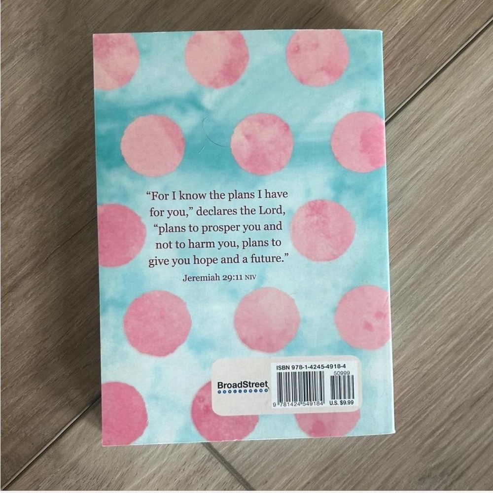 Bible Promises for Teens Book - Picture 2 of 5